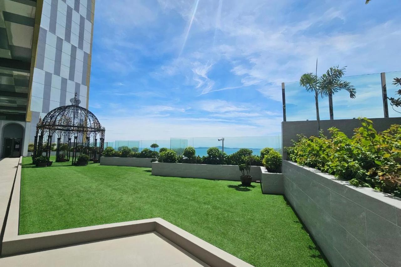 Luxury Sea View Room Beach Front Luxury Praia de Jomtien Exterior foto