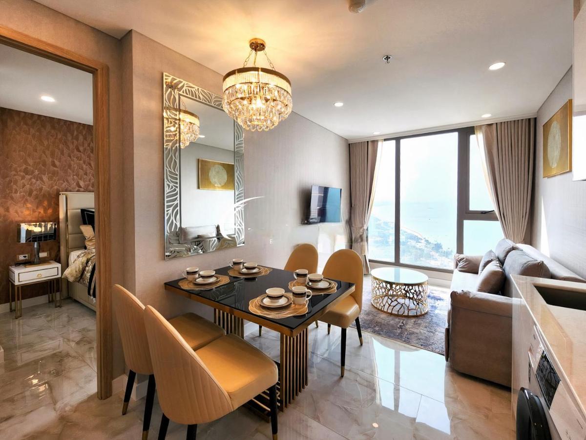 Luxury Sea View Room Beach Front Luxury Praia de Jomtien Exterior foto